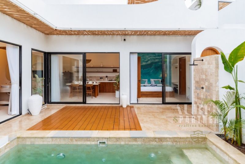 Uluwatu2BR.jpeg